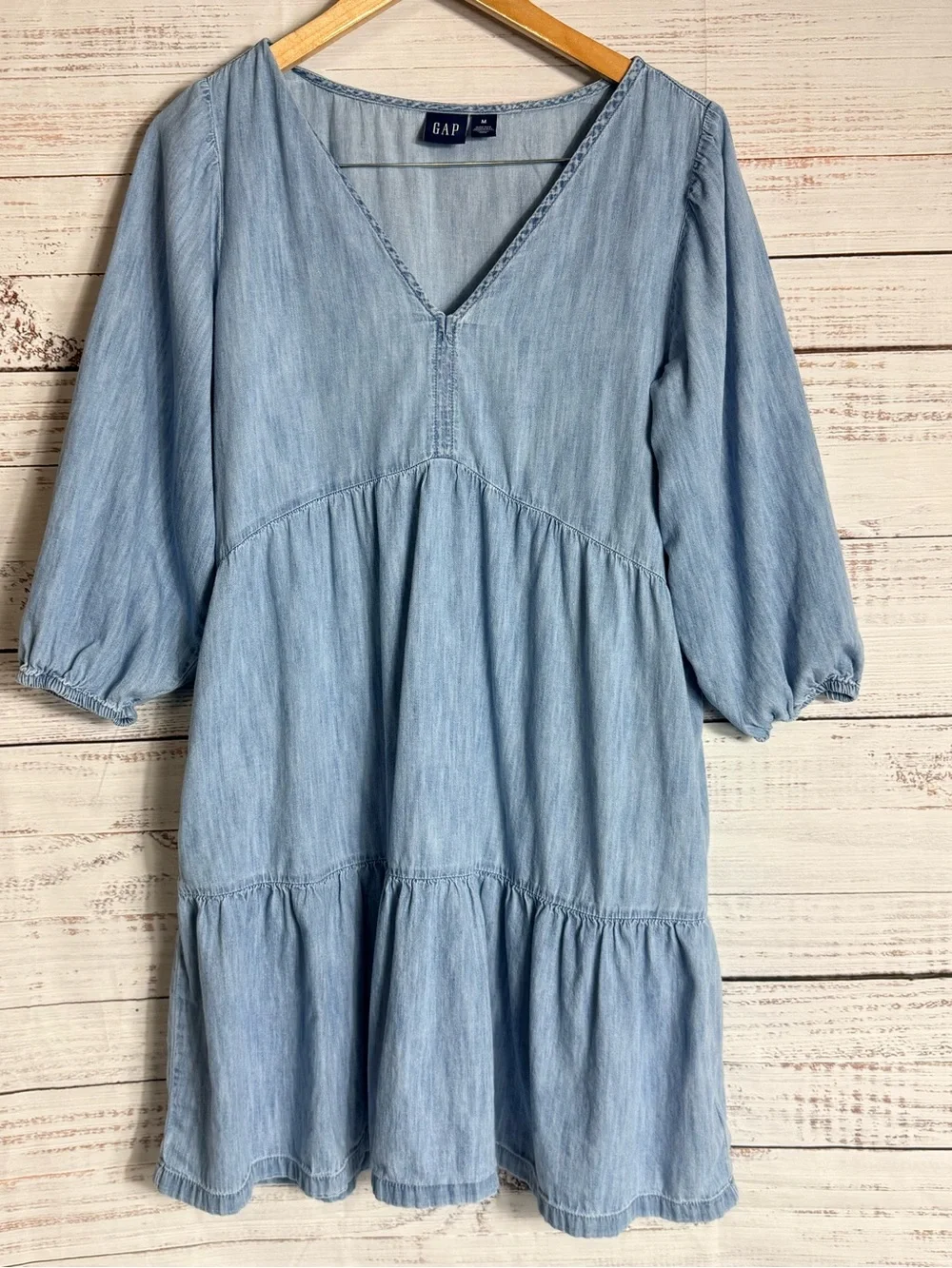 denim midi dress with short sleeves Tobie Sleeve – Madida Clothing Length:Medium (32-33) Invitation VM and endlessly wearable Get Obsessed Denim Mini